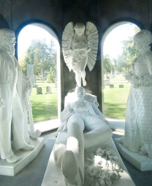 Blocher Mausoleum2-1.jpg